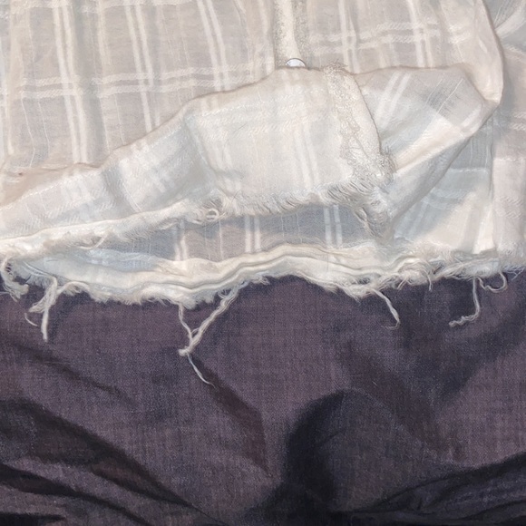 Silver sheer cream colored blouse size S/P - Picture 10 of 15